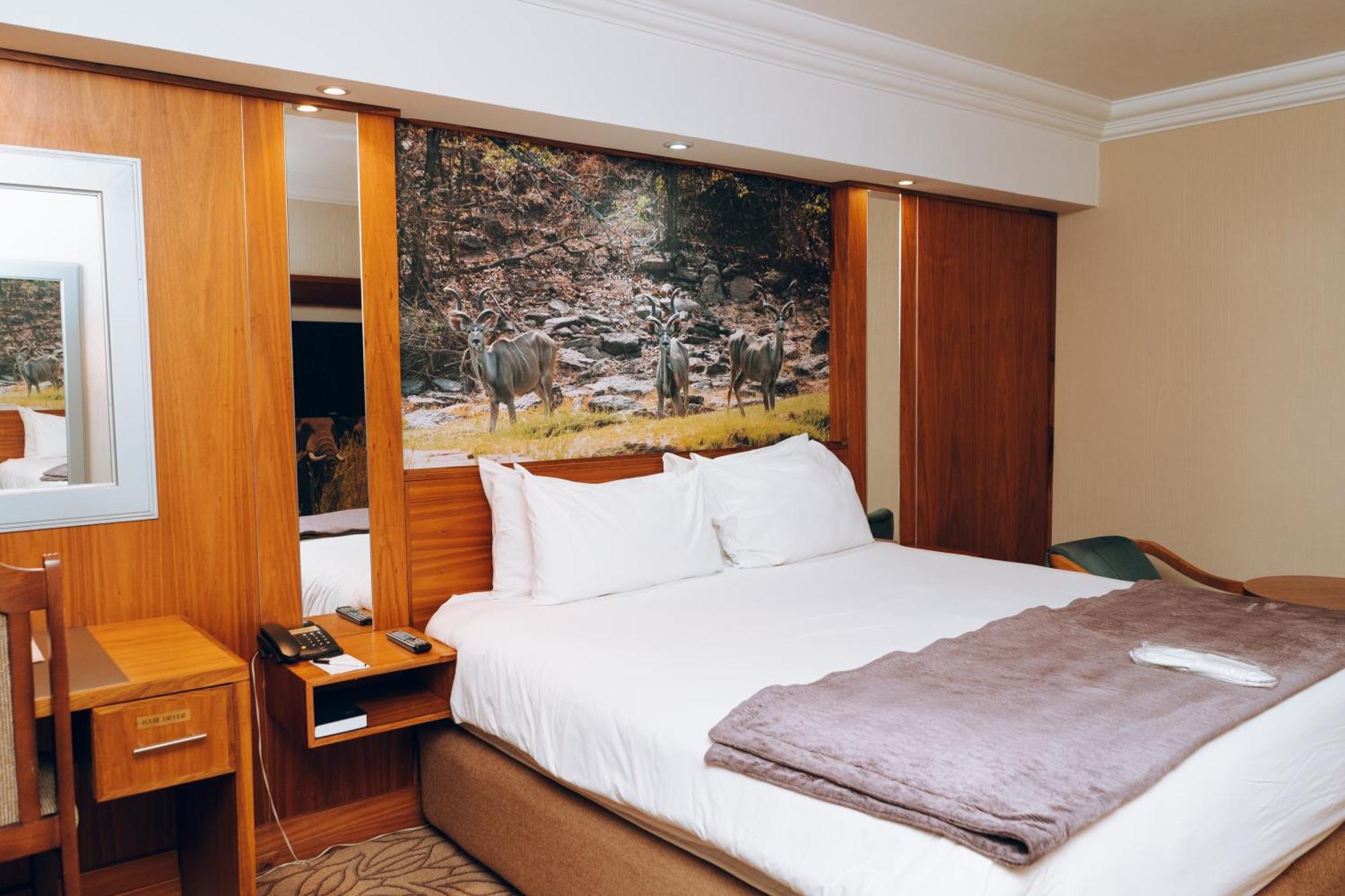 Monomotapa Hotel Harare Exterior photo