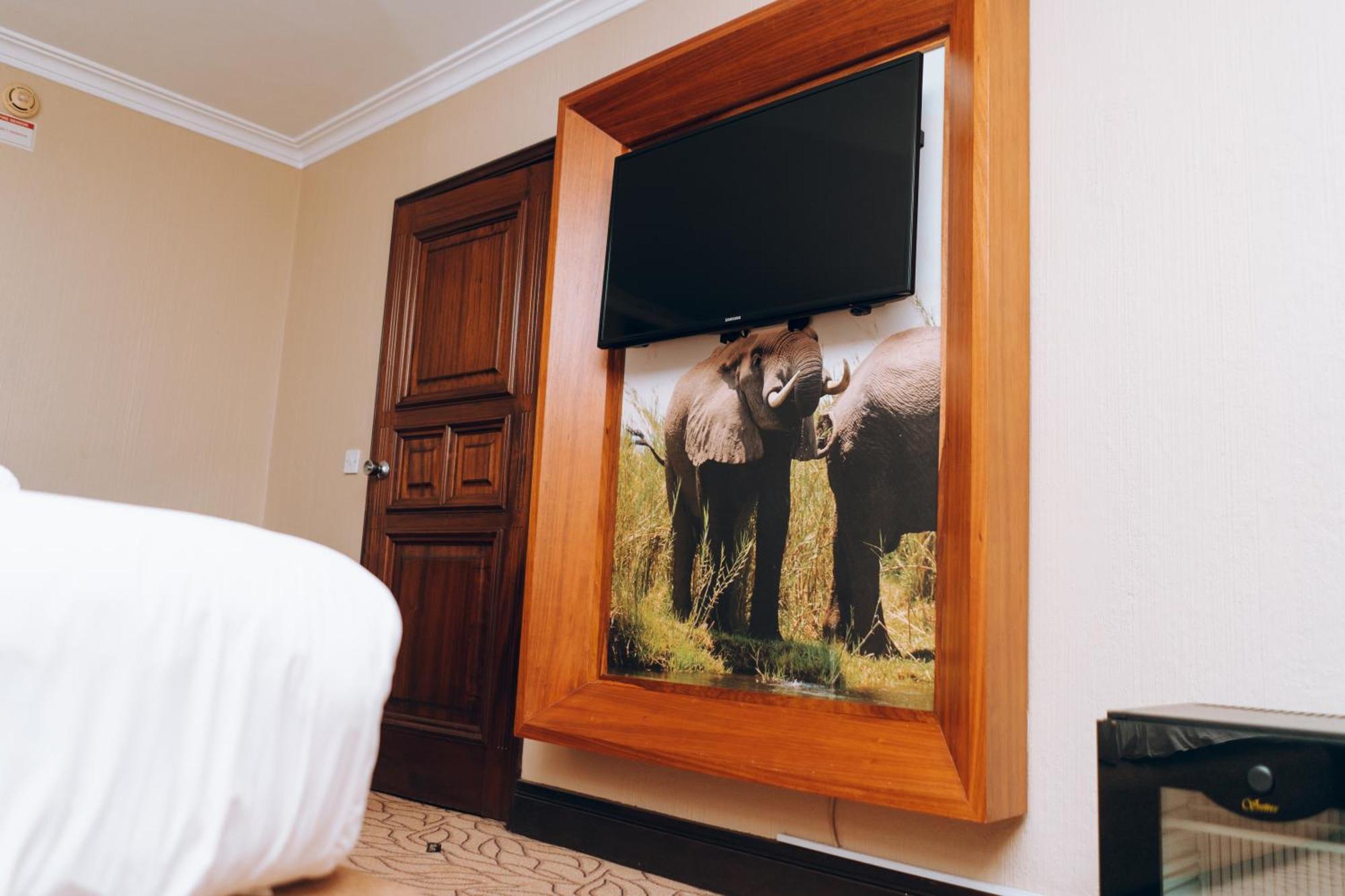 Monomotapa Hotel Harare Exterior photo